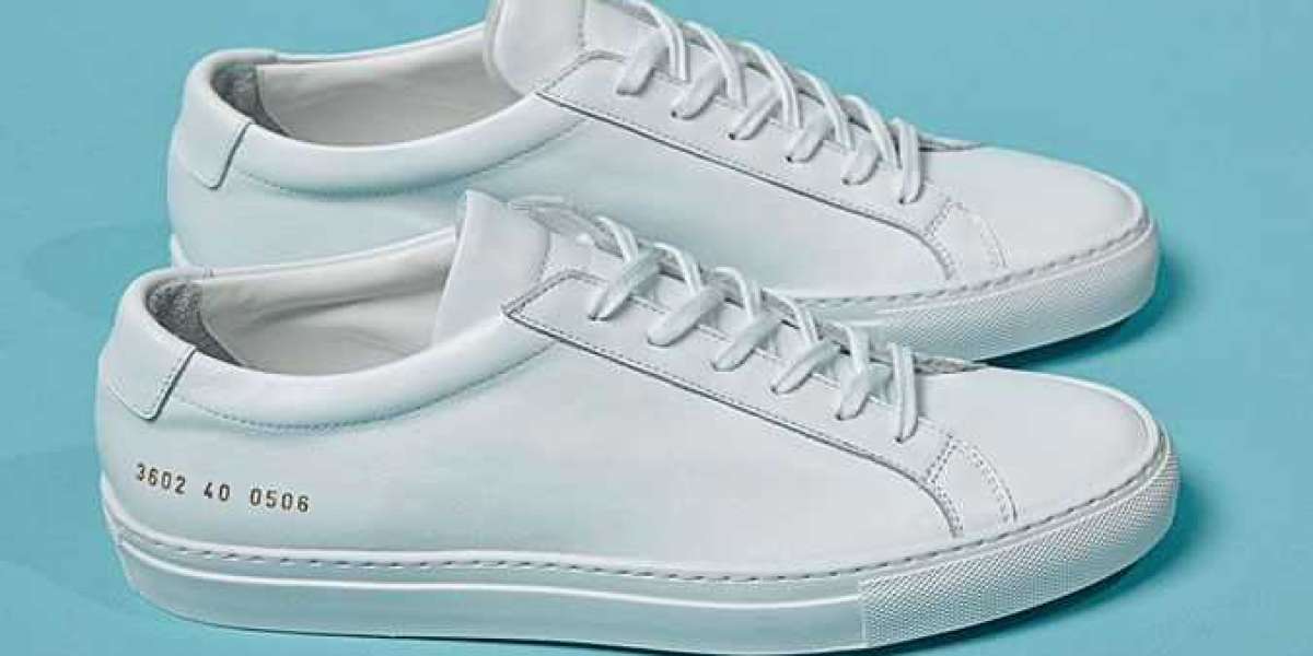 Common Projects Sneakers: Minimalism That Defines Modern Style
