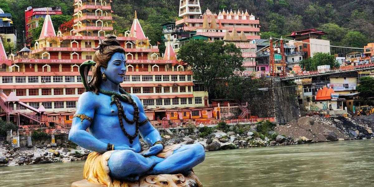 India Travel Guide for Yoga Teacher Training: What to Pack & How to Prepare